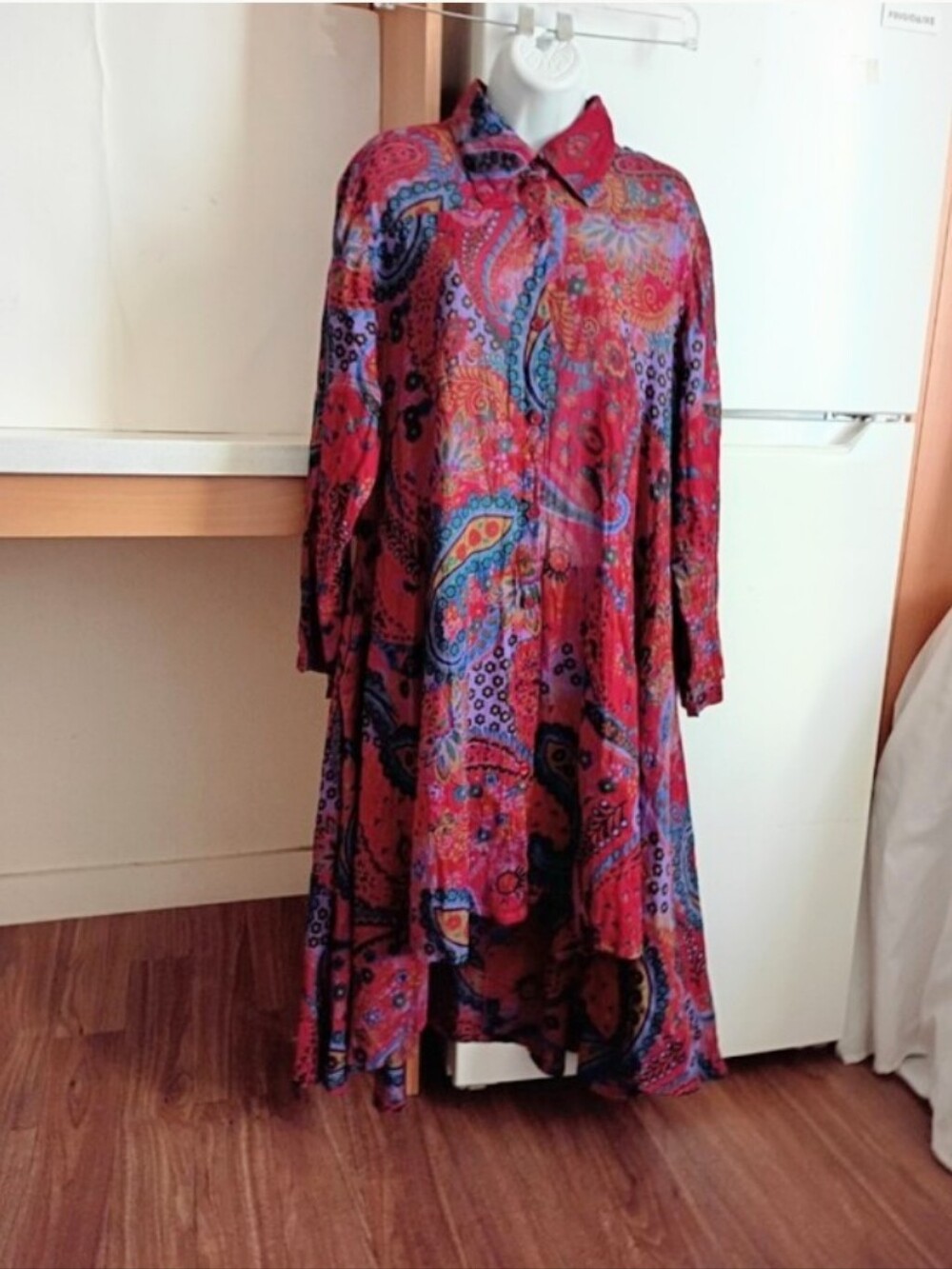 Step In Style Vibrant Red Paisley Button-Front High Low Dress Shirt sz 1X
